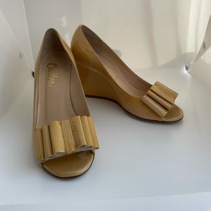 Butter Size 7.5 Peep Toe Leather Wedge Heels With Bow